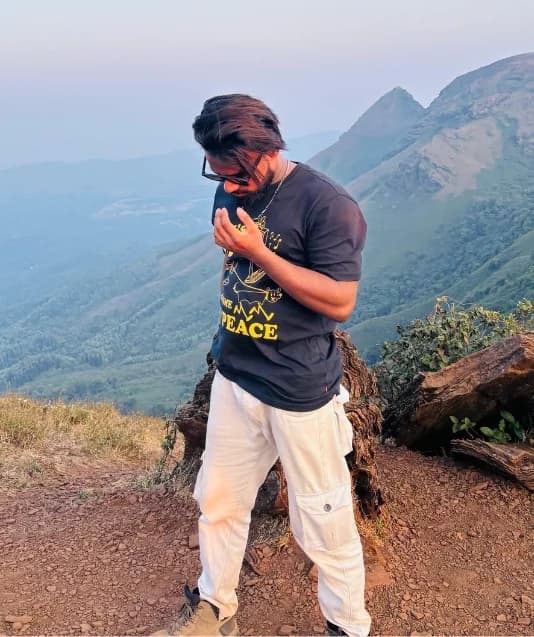 Manu Amarnath - Web Developer